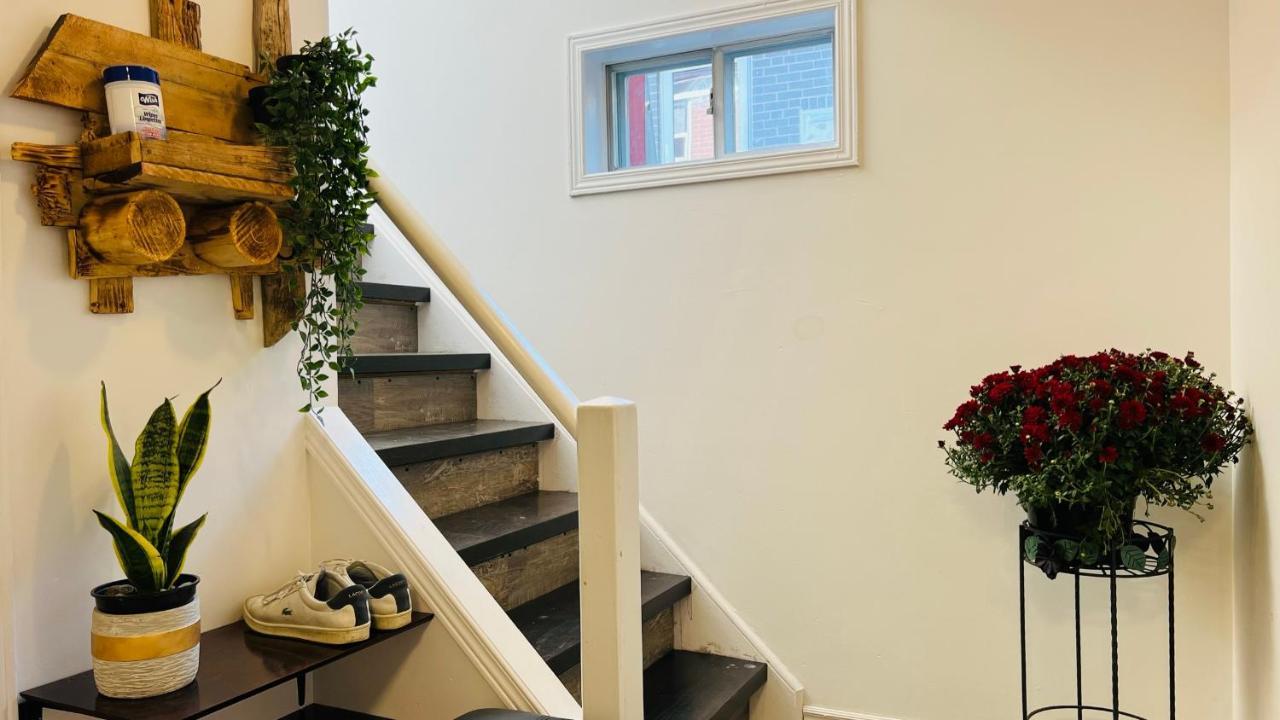 Toronto Bed & Breakfast - Free Parking Eksteriør billede