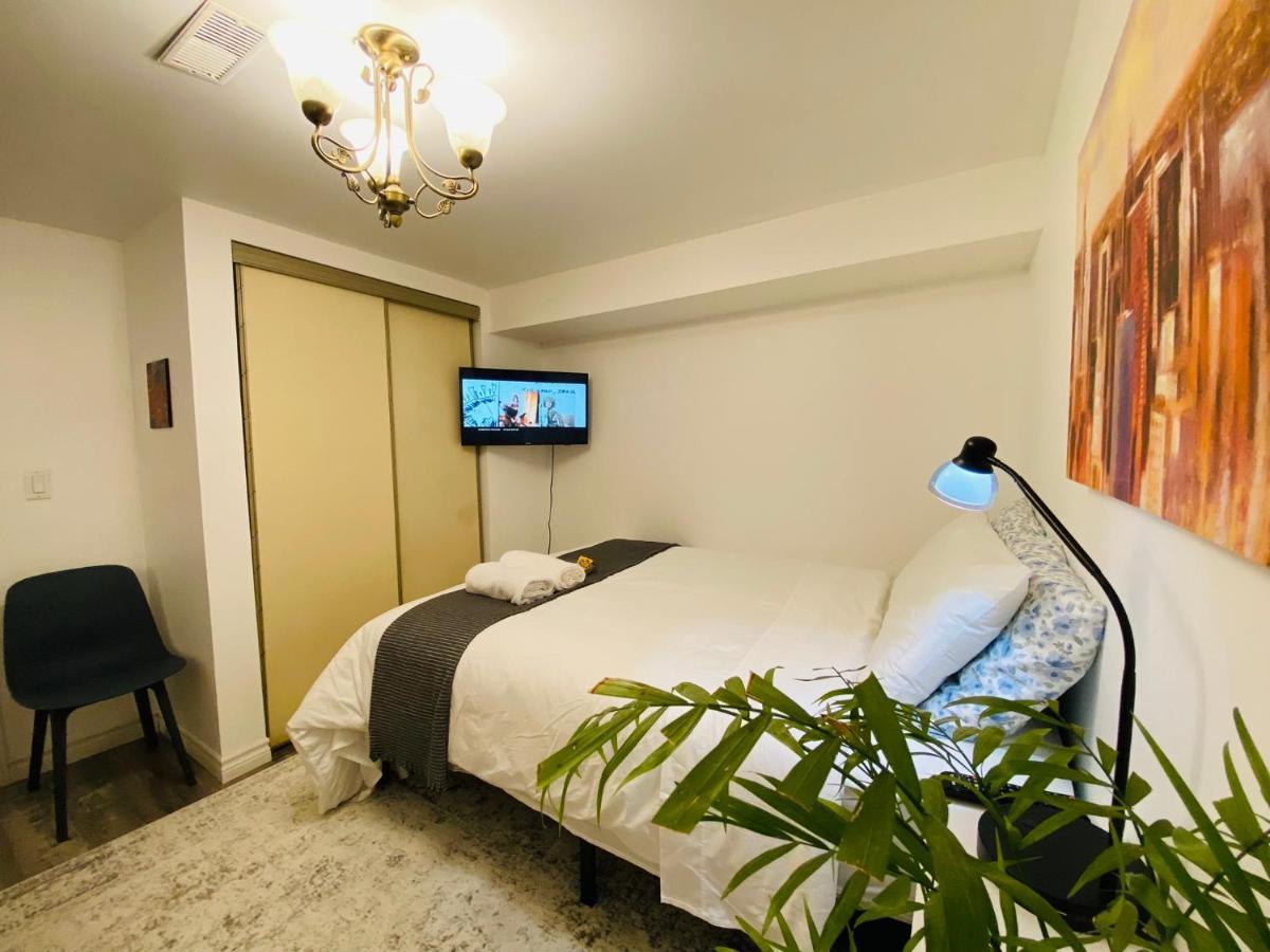 Toronto Bed & Breakfast - Free Parking Eksteriør billede