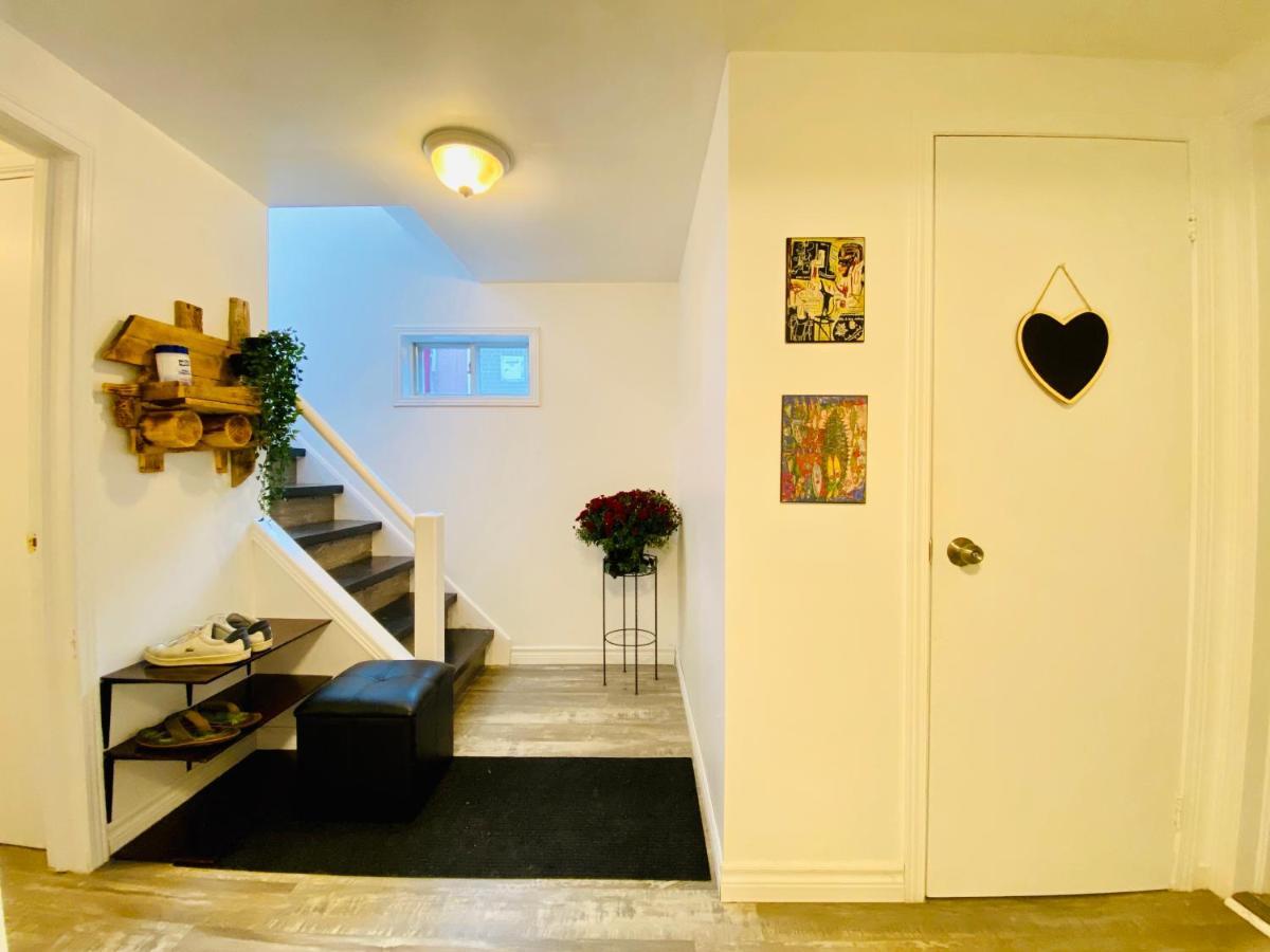 Toronto Bed & Breakfast - Free Parking Eksteriør billede