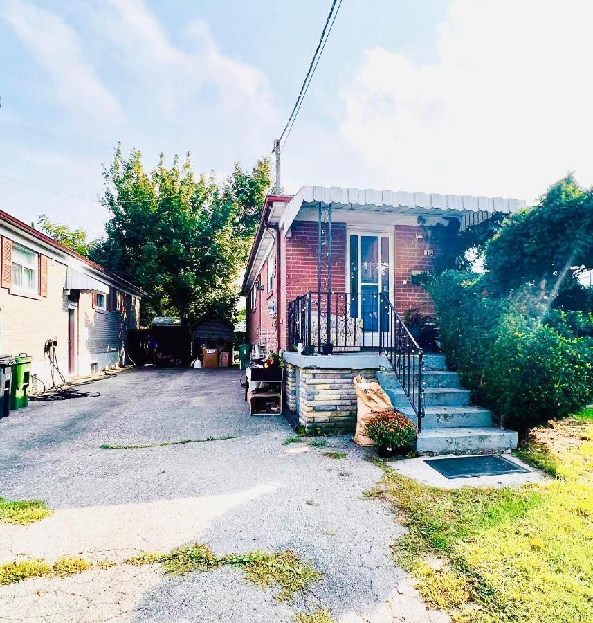 Toronto Bed & Breakfast - Free Parking Eksteriør billede