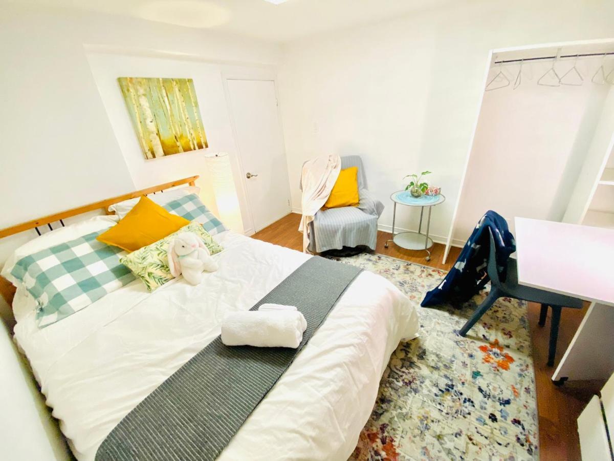 Toronto Bed & Breakfast - Free Parking Eksteriør billede
